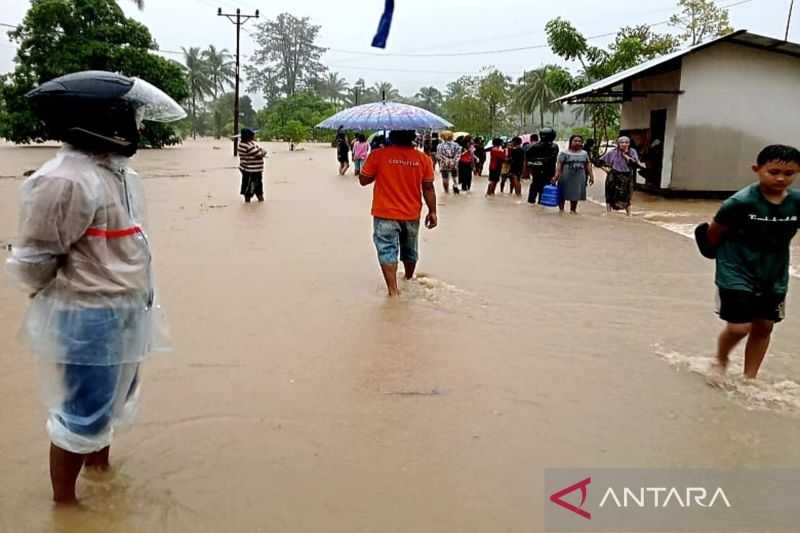 Banjir Tolinggula Gorontalo Utara Rendam Pemukiman dan Kebun Warga
